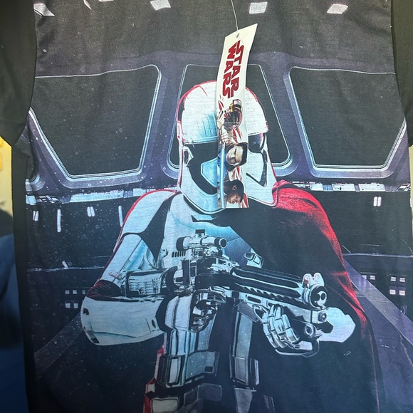 NWT Star Wars T-Shirt with Storm Trooper on Front and Solid Back Size 8 (youth) - Picture 3 of 10
